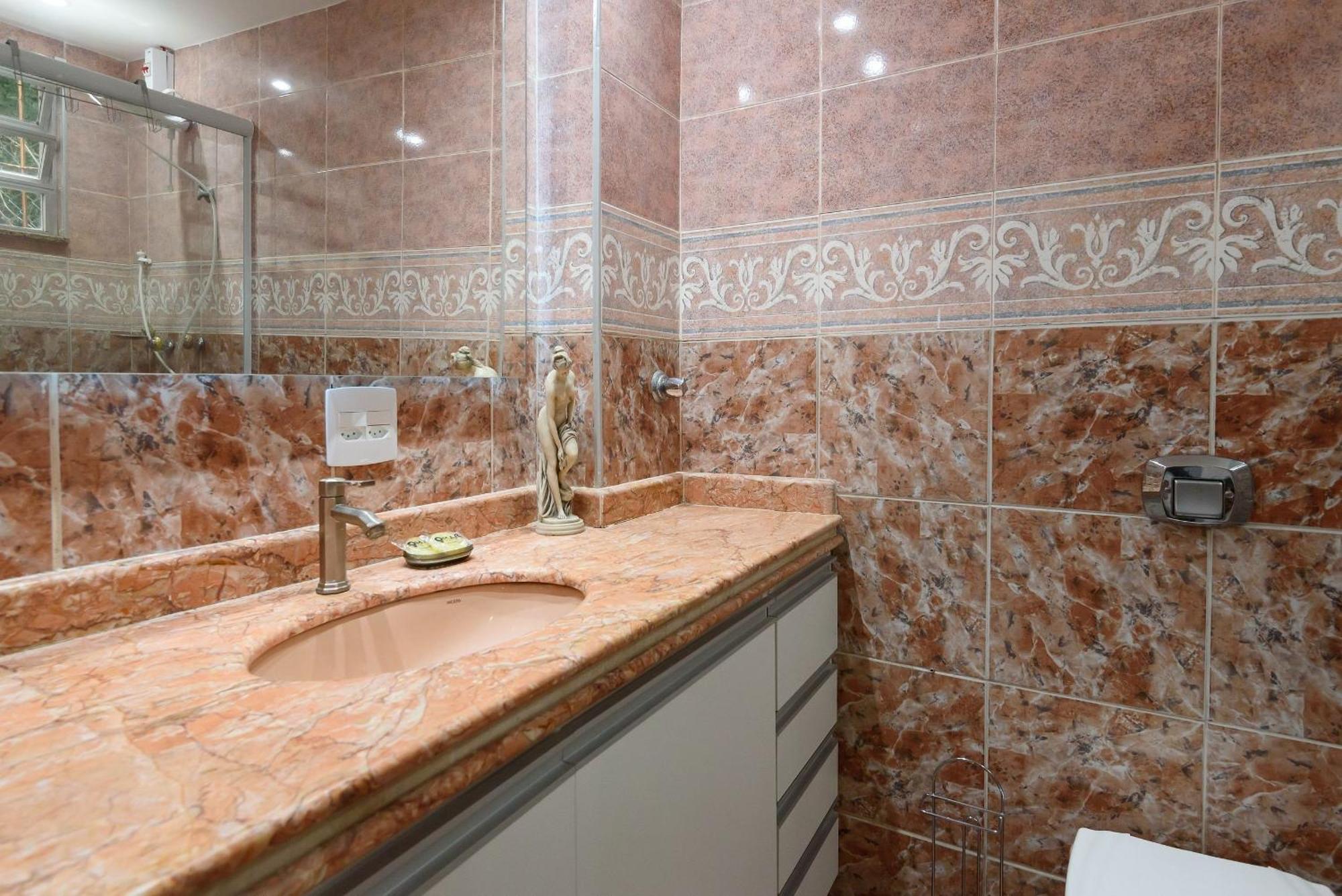 Apartamento 2qtos Tranquilo Em Copacabana |tn 315/102 Río de Janeiro